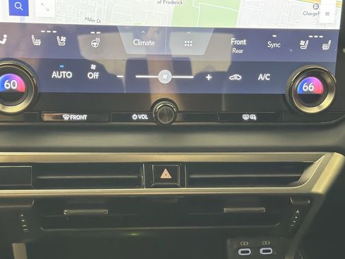 Used 2023 Lexus RX 350 w/ Accessory Package (Z1) image 15