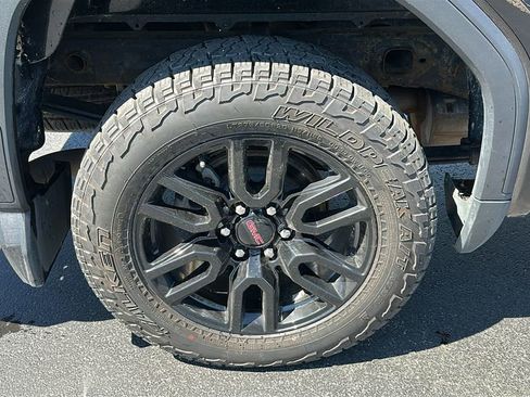 Used 2023 GMC Sierra 1500 Elevation w/ LPO, Elevation Black Package AWD/4WD image 11