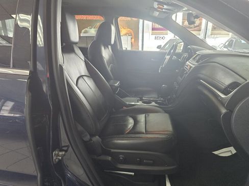 Used 2016 Chevrolet Traverse LT image 16