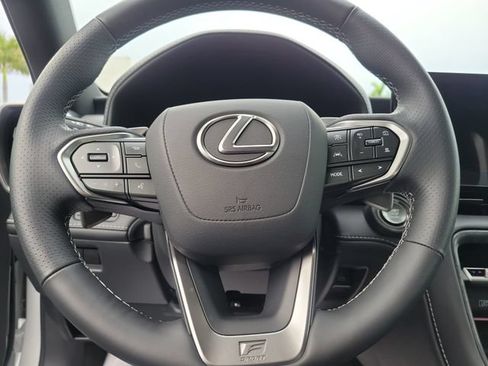 Used 2026 Lexus IS 350 F Sport w/ Technology Package RWD image 22