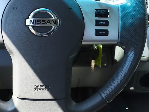 Used 2015 Nissan Frontier S image 44