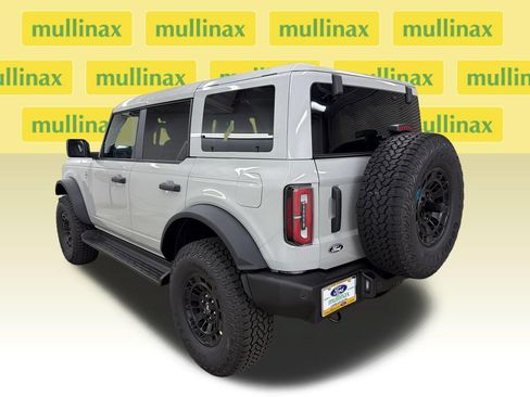 New 2026 Ford Bronco Outer Banks w/ Sasquatch Package AWD/4WD image 9