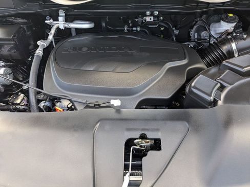 Used 2025 Honda Odyssey Sport-L image 33