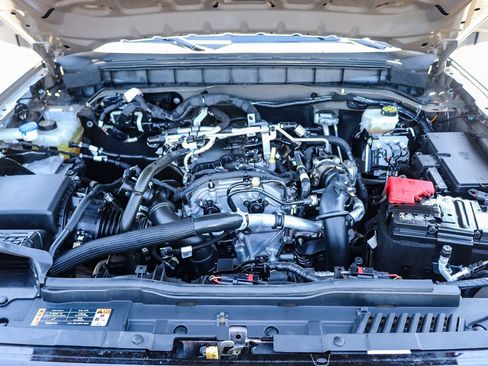 Certified 2025 Ford Bronco Outer Banks AWD/4WD image 28