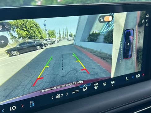 New 2026 Lincoln Aviator AWD image 19