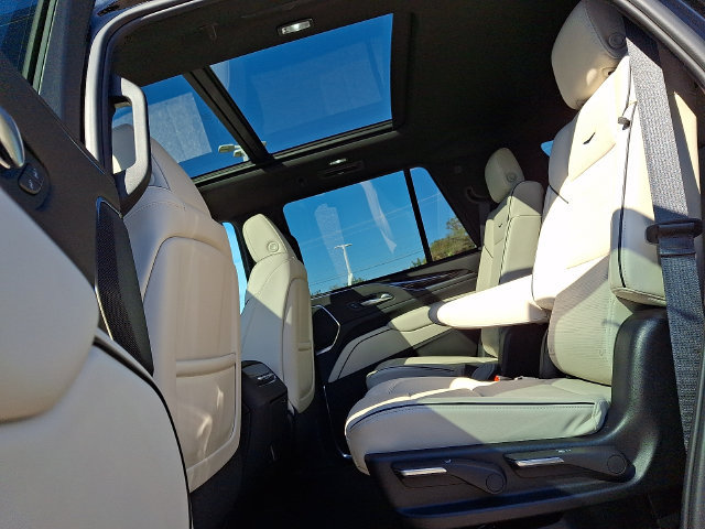 Used 2023 Cadillac Escalade Sport w/ Touring Package AWD/4WD image 10