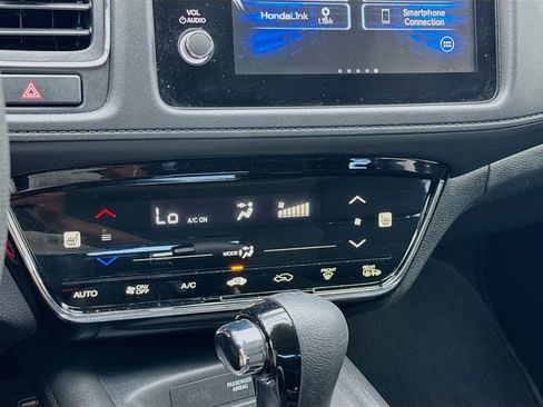 Used 2022 Honda HR-V EX image 12
