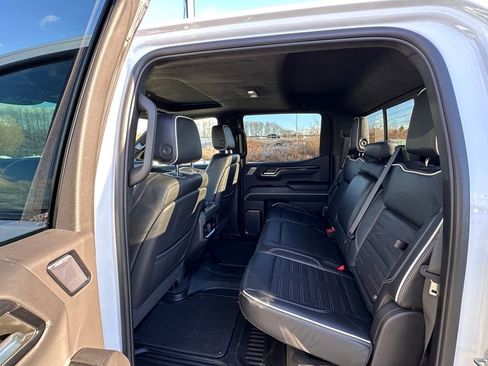 Used 2022 GMC Sierra 1500 AT4X image 23