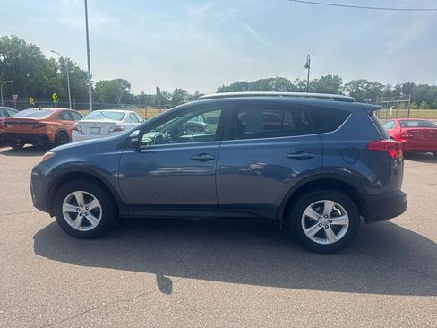 Used 2014 Toyota RAV4 XLE AWD/4WD image 8