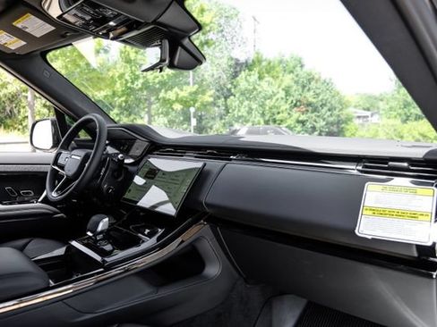 New 2026 Land Rover Range Rover Sport Dynamic SE AWD/4WD image 15