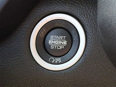 Used 2020 RAM 2500 Tradesman w/ Safety Group image 27