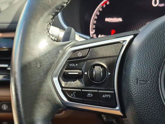 Used 2024 Acura MDX w/ Technology Package FWD image 11