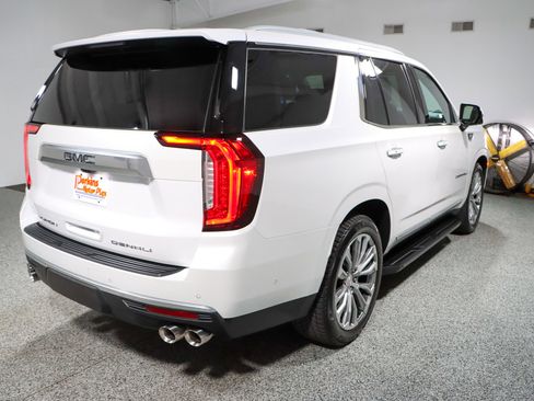 Used 2023 GMC Yukon Denali image 7