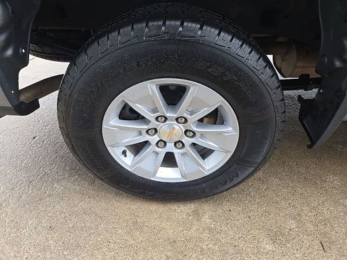 Used 2025 Chevrolet Silverado 1500 LT image 34