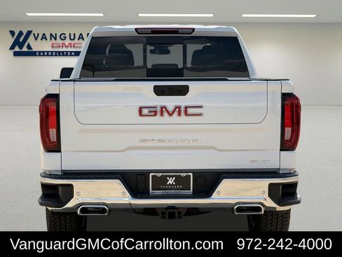 New 2026 GMC Sierra 1500 SLT AWD/4WD image 4