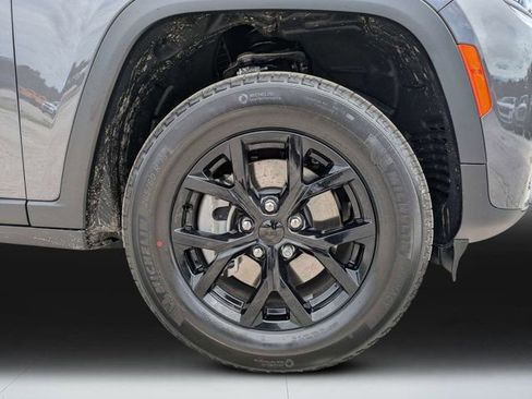 New 2026 Jeep Grand Cherokee L 4WD image 10