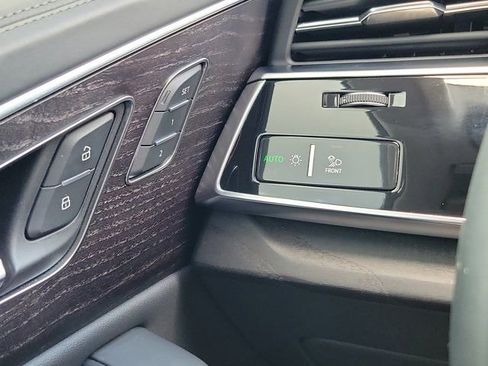 Certified 2023 Audi Q8 Prestige AWD/4WD image 20
