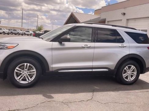 Used 2024 Ford Explorer XLT w/ Equipment Group 202A AWD/4WD image 6
