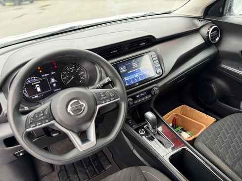 Certified 2021 Nissan Kicks SV image 18