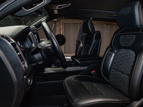 Used 2020 RAM 1500 Big Horn w/ Built-to-serve Edition image 24