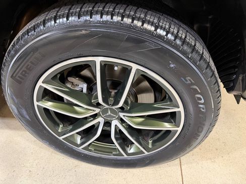 Used 2024 Mercedes-Benz G 550 w/ Final Edition w/ Olive Magno image 45