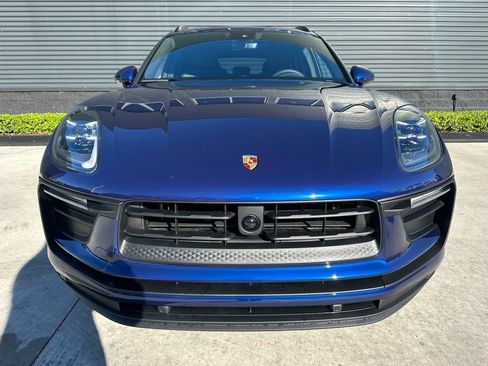 Used 2026 Porsche Macan AWD/4WD image 15