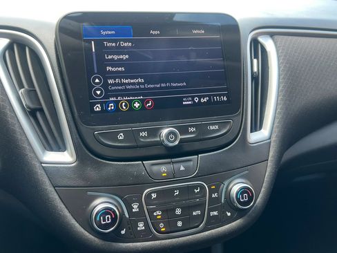 Used 2023 Chevrolet Malibu LT FWD image 21