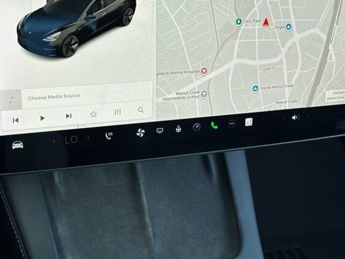 Used 2021 Tesla Model 3 Standard Range Plus RWD image 19