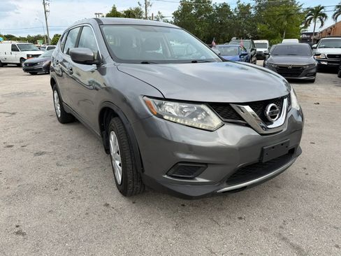 Used 2016 Nissan Rogue S AWD/4WD image 3