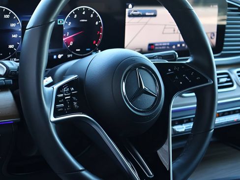 Certified 2025 Mercedes-Benz GLE 350 4MATIC image 20