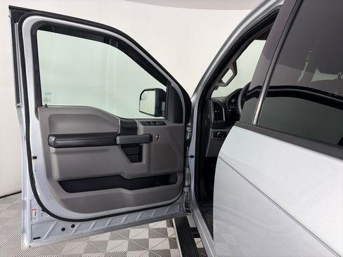 Used 2017 Ford F150 XLT AWD/4WD image 10