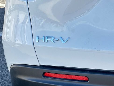 Certified 2025 Honda HR-V LX image 33