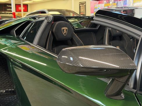 Used 2021 Lamborghini Aventador SVJ AWD/4WD image 31