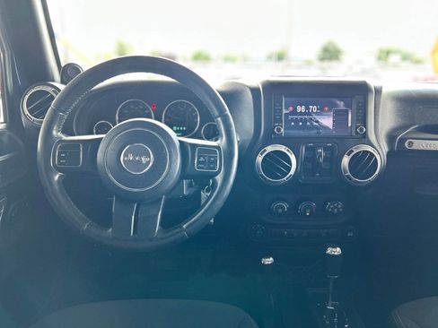 Used 2013 Jeep Wrangler Unlimited Sahara w/ Max Tow Pkg AWD/4WD image 59