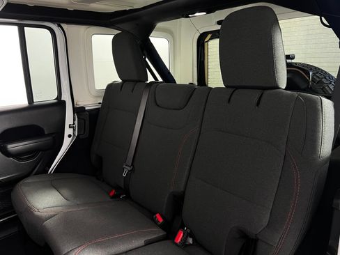 Used 2025 Jeep Wrangler Unlimited Rubicon AWD/4WD image 23