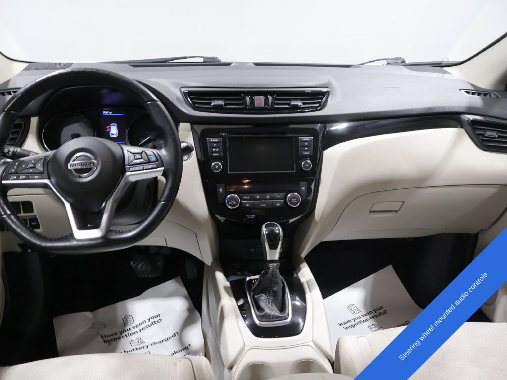 Used 2022 Nissan Rogue Sport SV w/ Technology Package AWD/4WD image 3