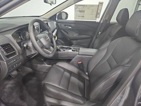 New 2026 Nissan Rogue SV image 9