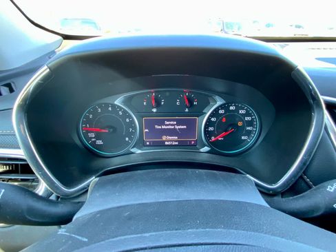 Used 2019 Chevrolet Equinox Premier AWD/4WD image 34