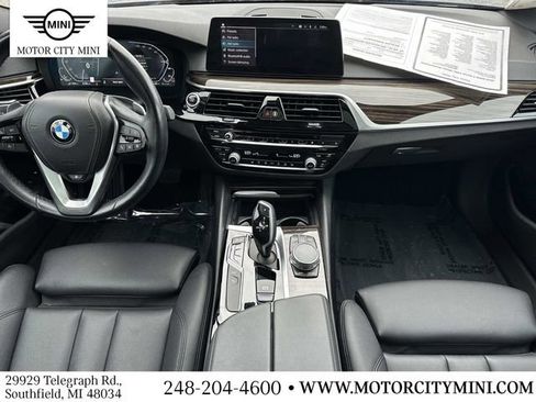 Used 2020 BMW 530e xDrive AWD/4WD image 17