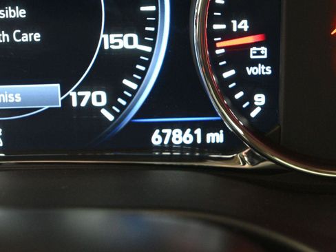 Used 2023 GMC Acadia Denali w/ Denali Technology Package image 33