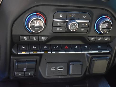 Certified 2020 Chevrolet Silverado 1500 High Country w/ Technology Package AWD/4WD image 34