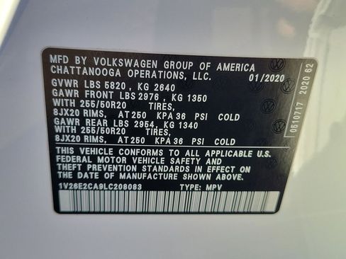 Used 2020 Volkswagen Atlas Cross Sport SE w/ Panoramic Sunroof Package image 33