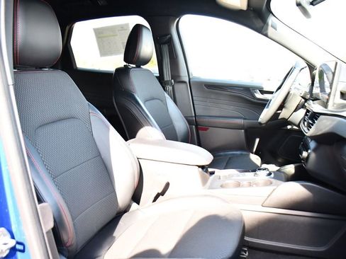 Used 2023 Ford Escape ST-Line Elite image 16