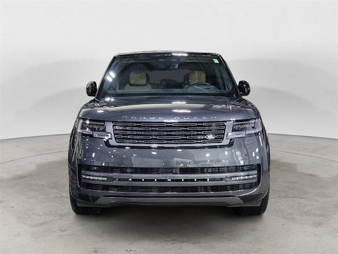 New 2025 Land Rover Range Rover Long Wheelbase SE image 8