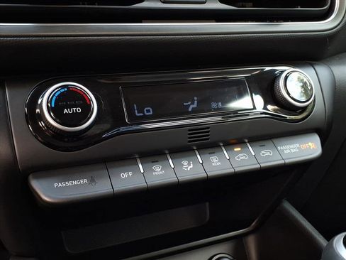 Certified 2023 Hyundai Kona SEL w/ Convenience Package image 21