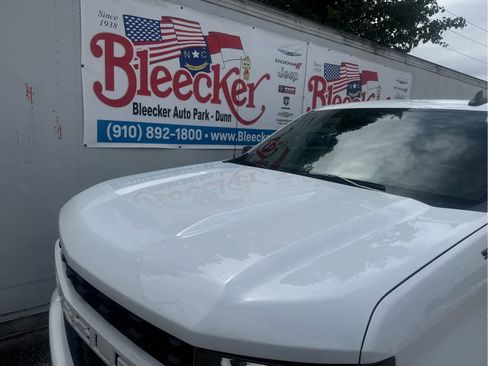 Used 2022 Chevrolet Silverado 1500 Custom w/ Safety Confidence Package AWD/4WD image 8