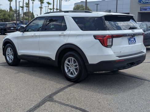 New 2026 Ford Explorer Active RWD image 4