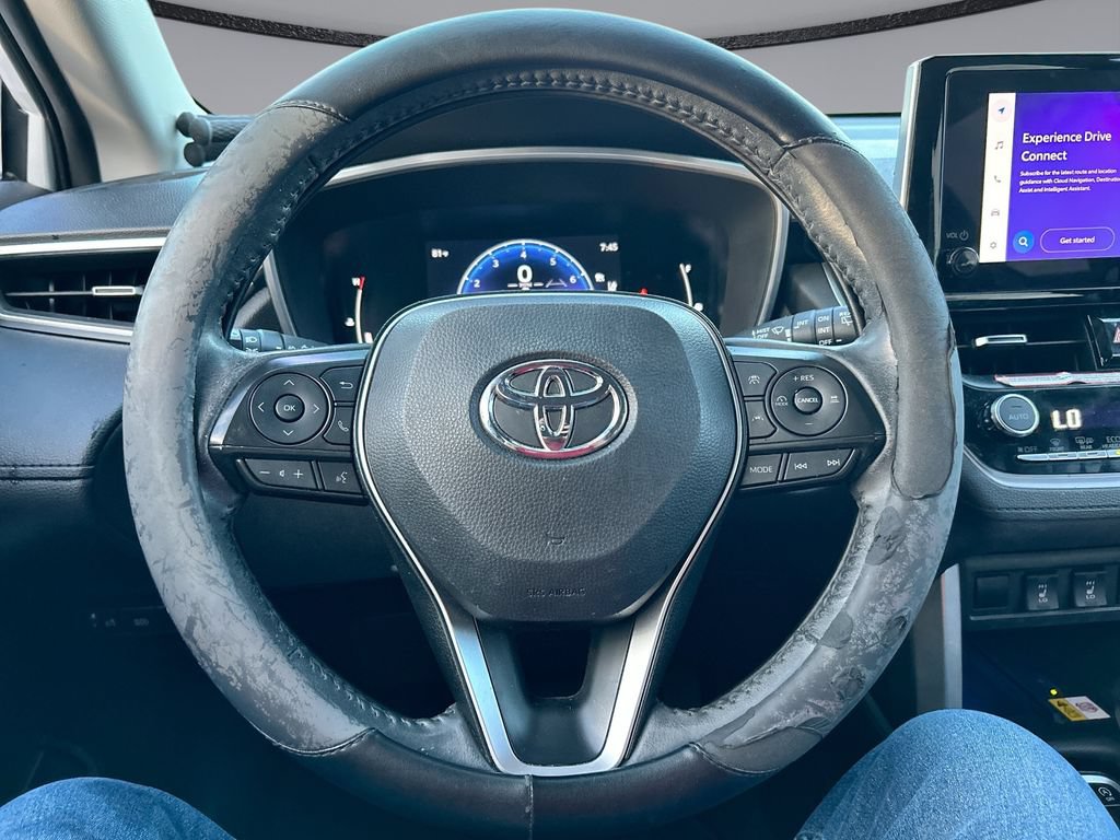 Used 2023 Toyota Corolla Cross XLE AWD/4WD image 15