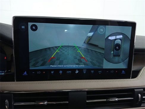 Used 2025 Lincoln Corsair Reserve image 14