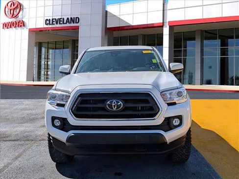 Used 2023 Toyota Tacoma SR5 RWD image 3